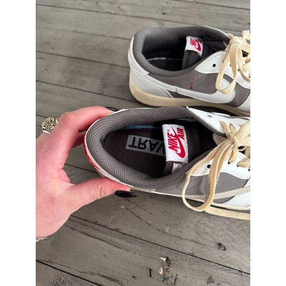 Air Jordan 1 Low x Travis Scott Sail and Ridgerock Reverse Mocha Mens Size 10 - Picture 6 of 8